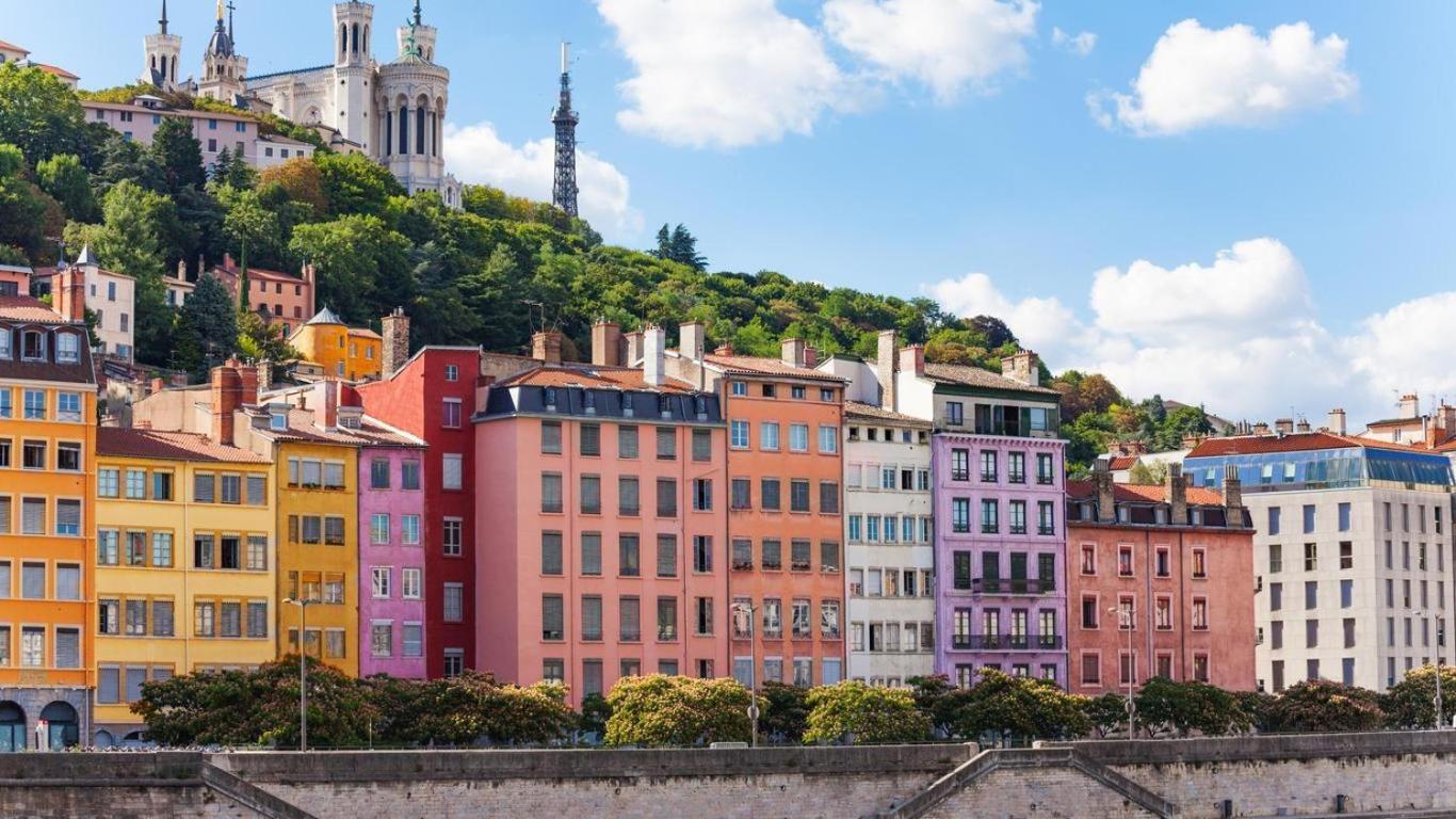 Charmante Maison Avec Jardin Sans Vis-A-Vis Saint-Fons Buitenkant foto