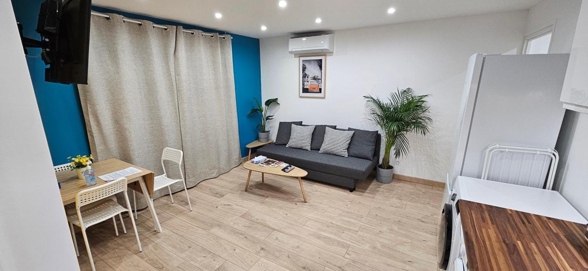 Charmante Maison Avec Jardin Sans Vis-A-Vis Saint-Fons Buitenkant foto