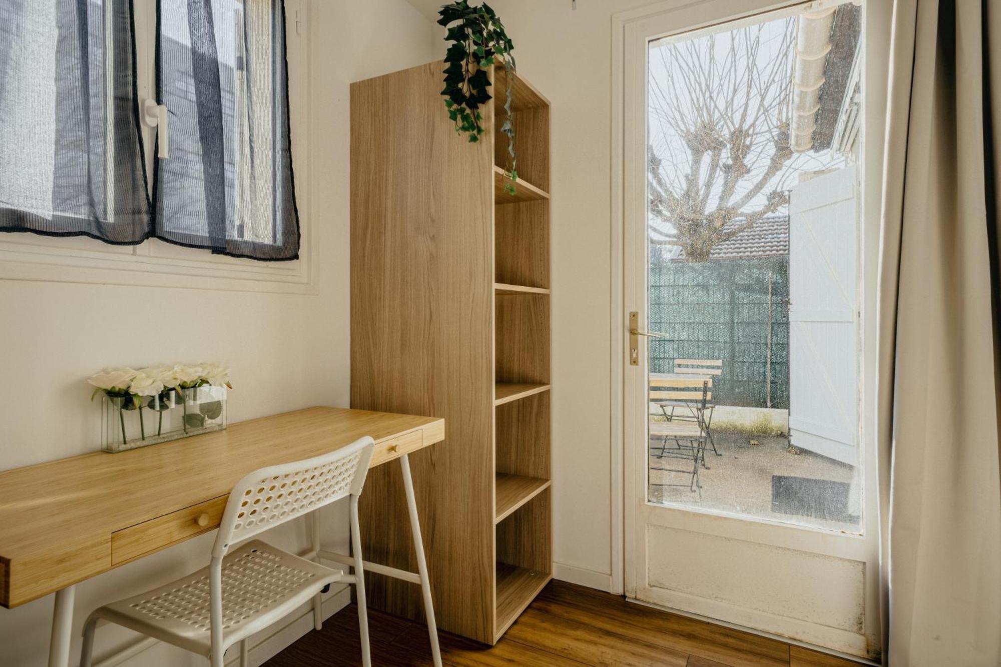 Charmante Maison Avec Jardin Sans Vis-A-Vis Saint-Fons Buitenkant foto